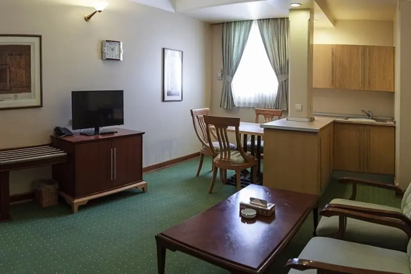 Escan Forsat Hotel