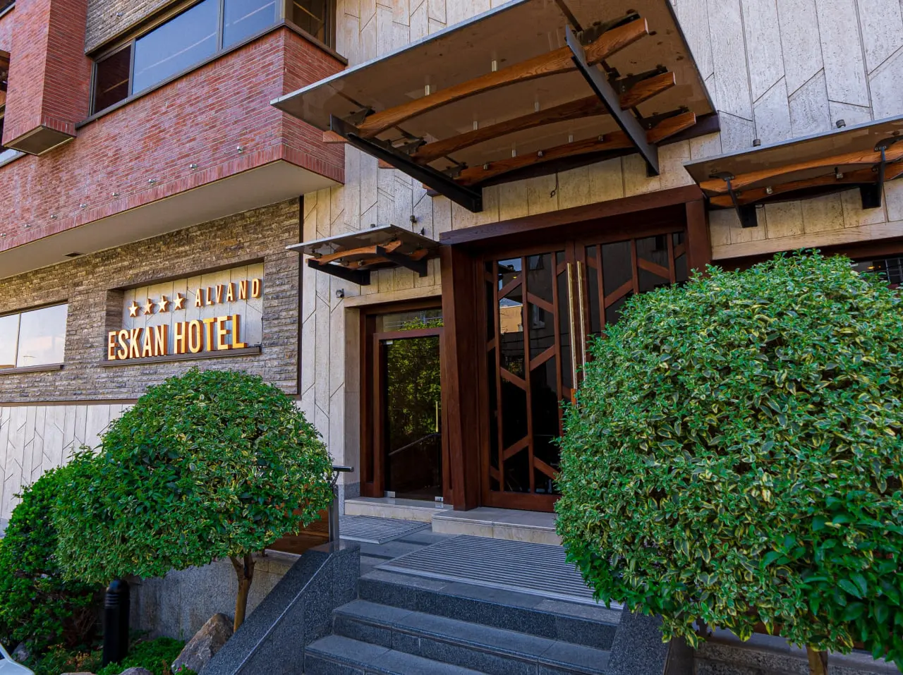 Escan Alvand Hotel in Tehran, Iran — medical tourism accommodation